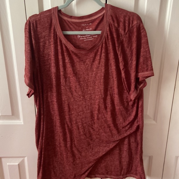 Torrid Relaxed Fit Tee Plus Size - Picture 2 of 5